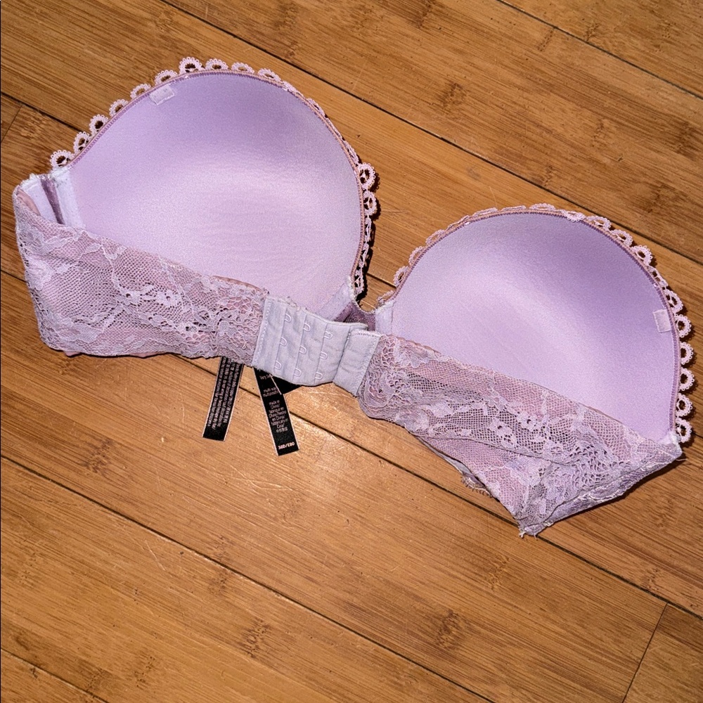 Victoria's Secret Lace Strapless Bra in Lavender - Picture 2 of 4